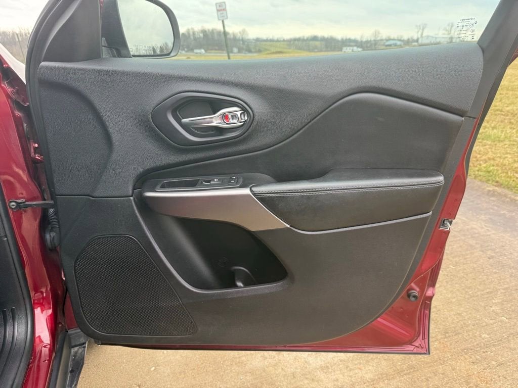 2019 Jeep Cherokee Latitude