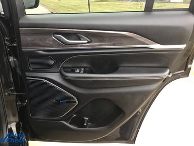 2022 Jeep Grand Cherokee 4xe Overland