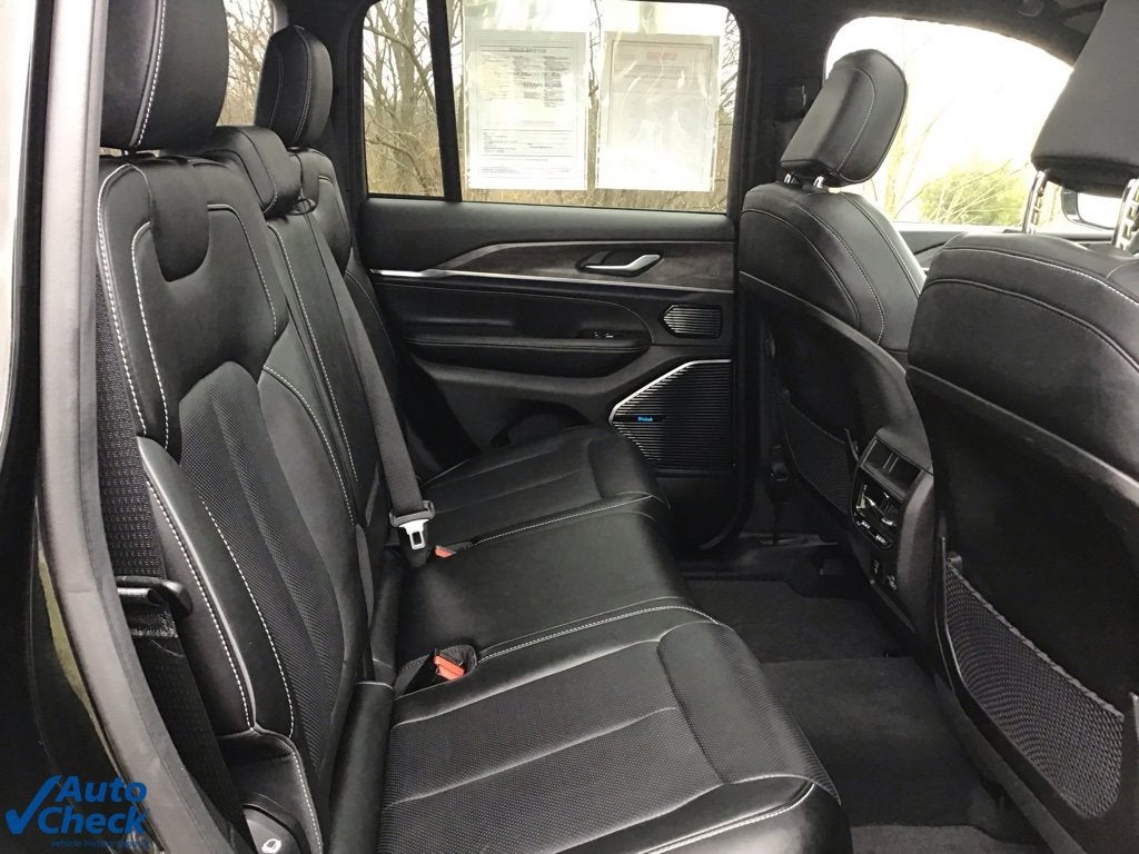 2022 Jeep Grand Cherokee 4xe Overland