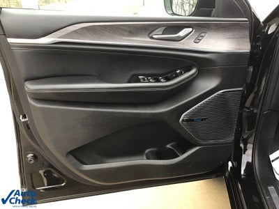 2022 Jeep Grand Cherokee 4xe Overland