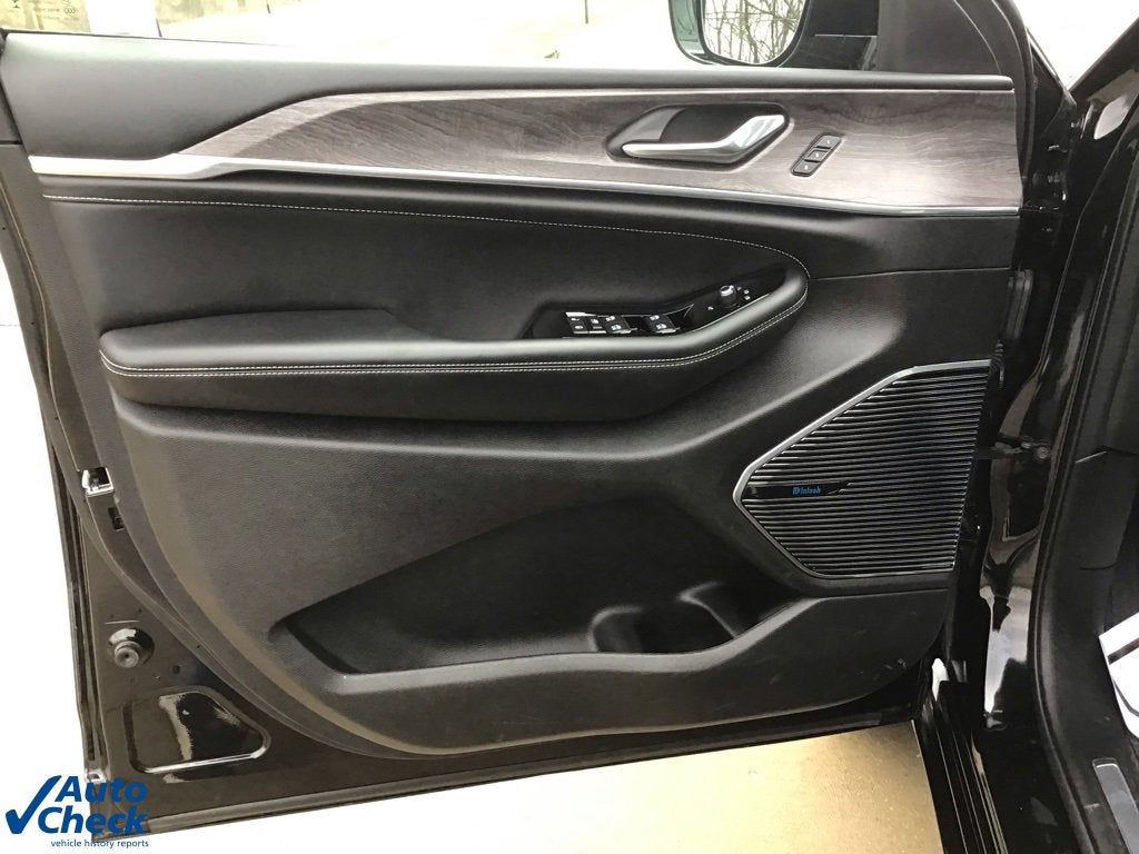 2022 Jeep Grand Cherokee 4xe Overland