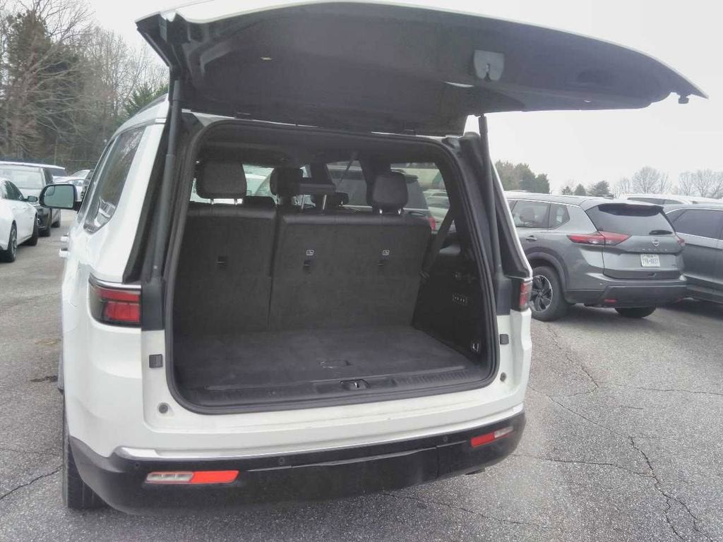 2024 Jeep Wagoneer Series II