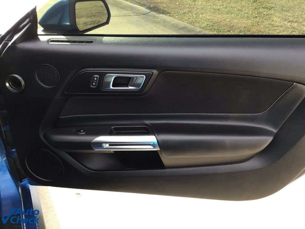 2021 Ford Mustang EcoBoost