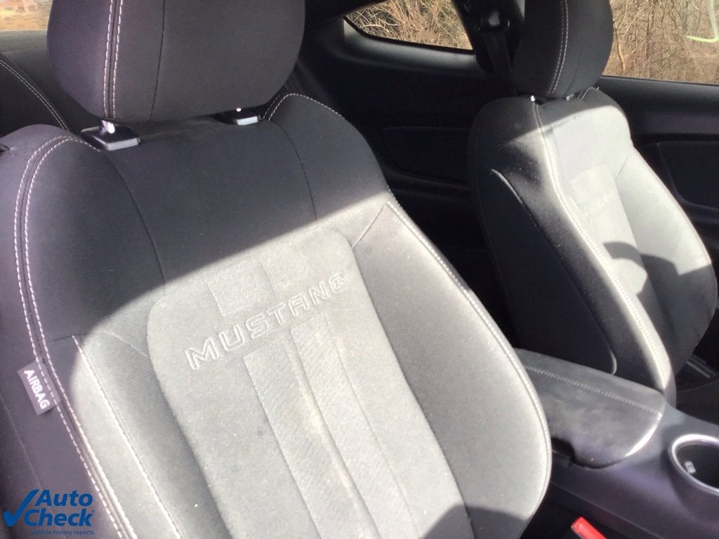 2021 Ford Mustang EcoBoost