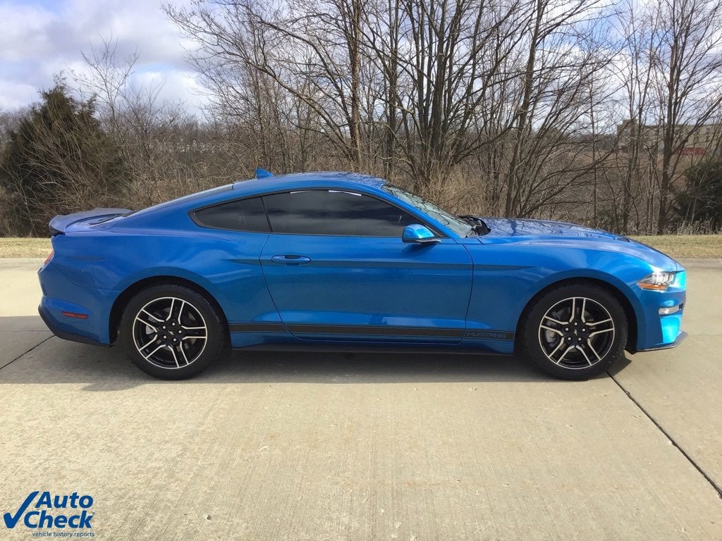2021 Ford Mustang EcoBoost
