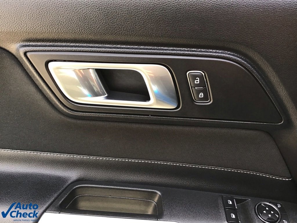 2021 Ford Mustang EcoBoost