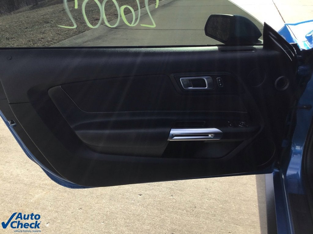 2021 Ford Mustang EcoBoost