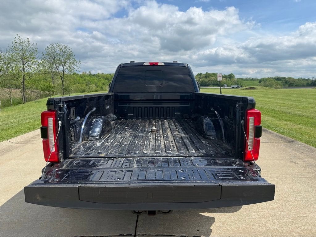 2023 Ford Super Duty F-350 DRW XL