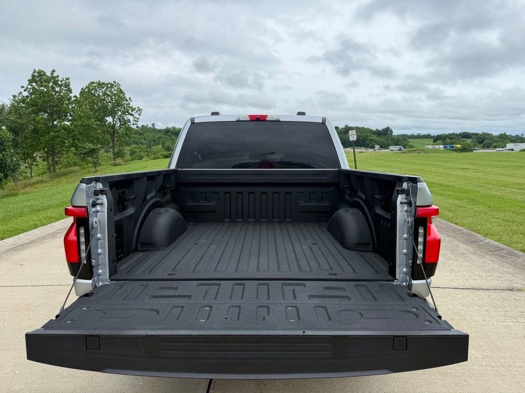 2023 Ford F-150 Lightning Pro