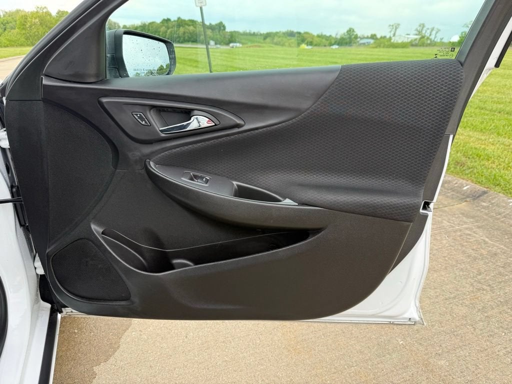 2023 Chevrolet Malibu LS