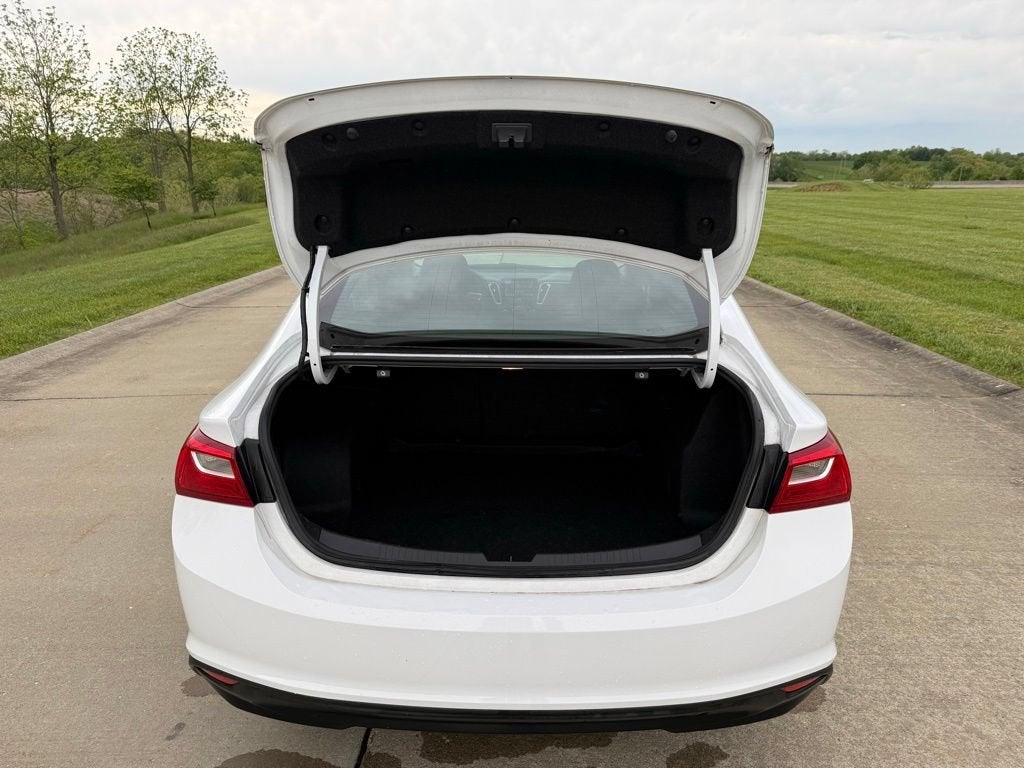 2023 Chevrolet Malibu LS
