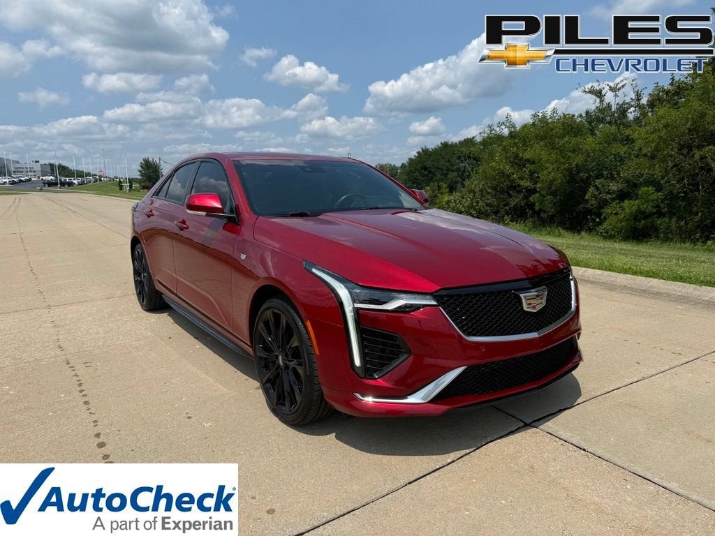 2022 Cadillac CT4 Sport