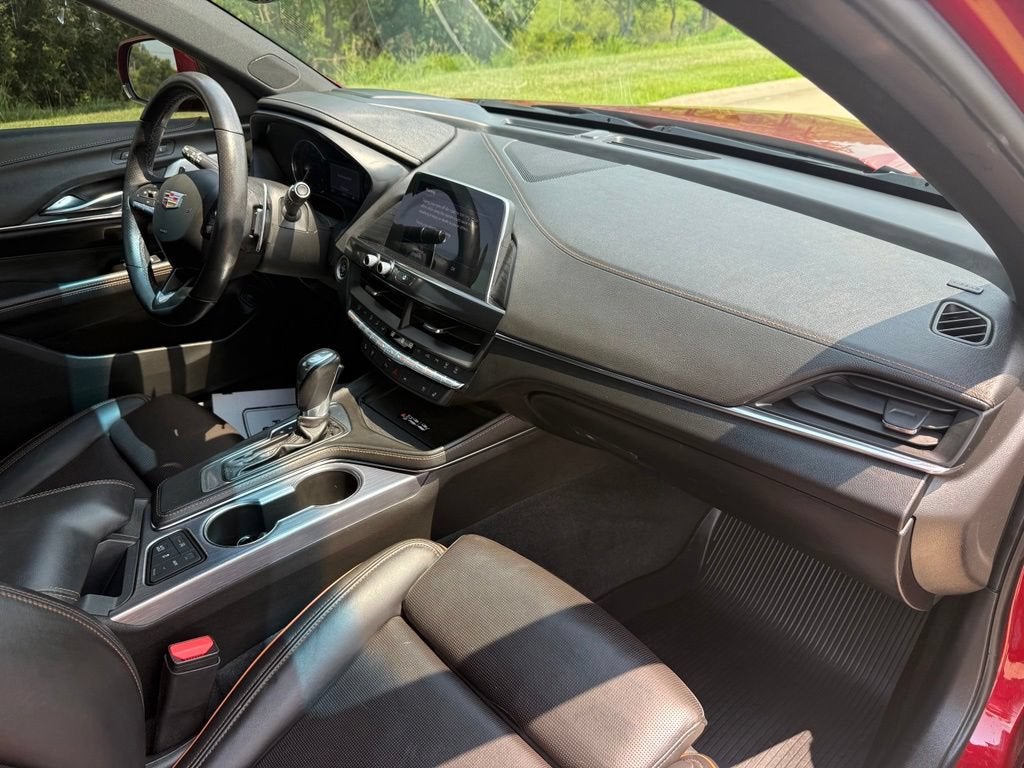2022 Cadillac CT4 Sport