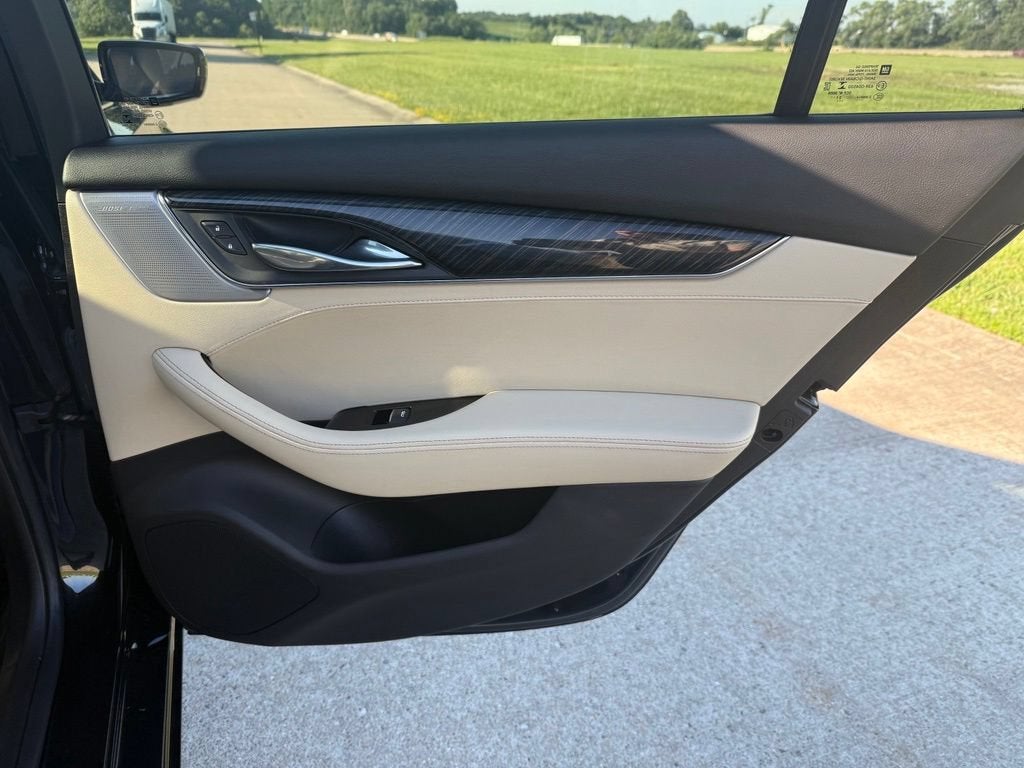 2022 Cadillac CT5 Premium Luxury