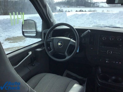 2023 Chevrolet Express Passenger 3500 1LT