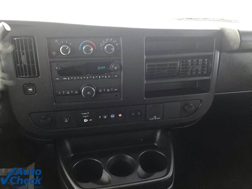 2023 Chevrolet Express Passenger 3500 1LT