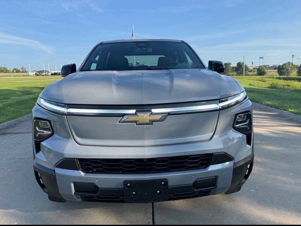2025 Chevrolet Silverado EV LT - Extended Range