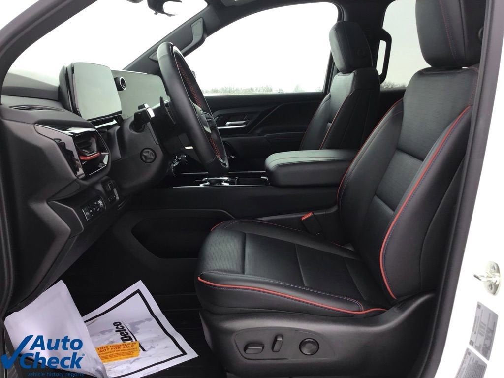 2025 Chevrolet Silverado EV RST - Max Range