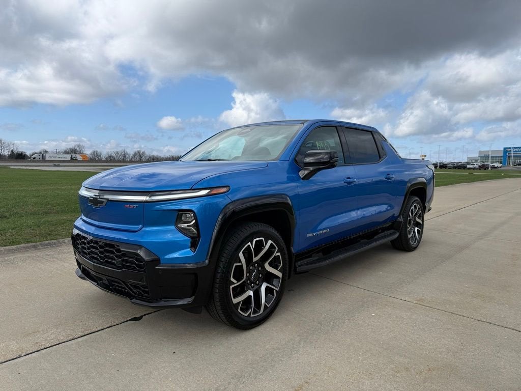 2025 Chevrolet Silverado EV RST - Max Range