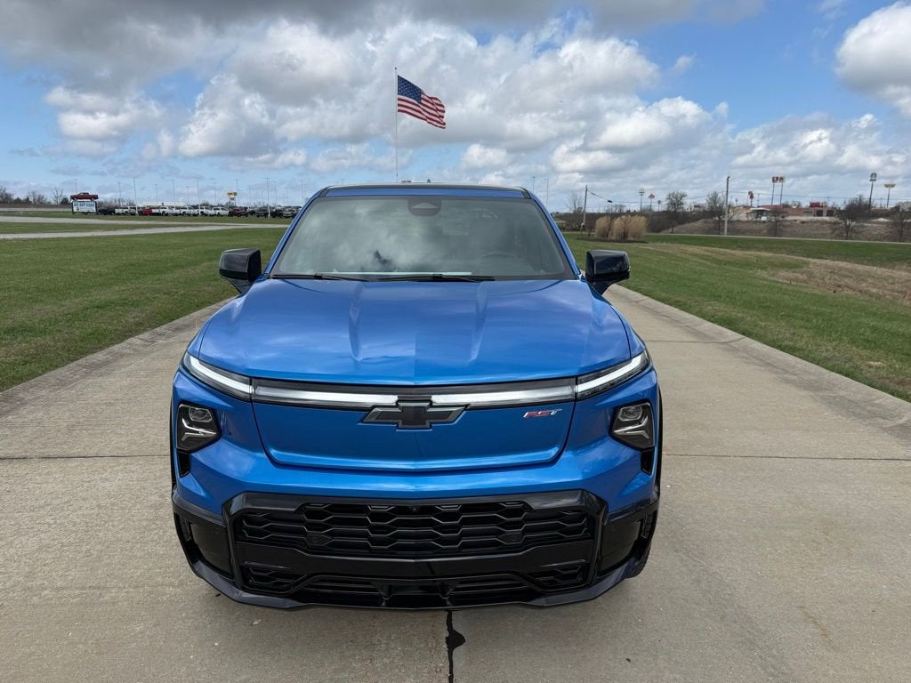 2025 Chevrolet Silverado EV RST - Max Range
