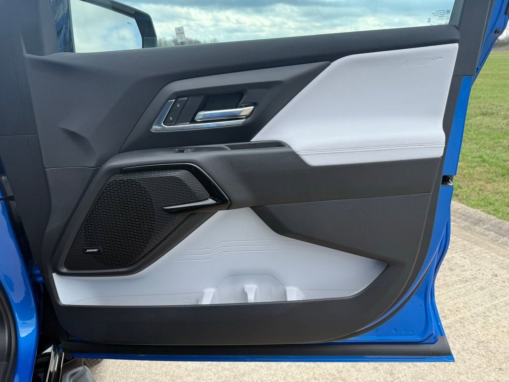 2025 Chevrolet Silverado EV RST - Max Range