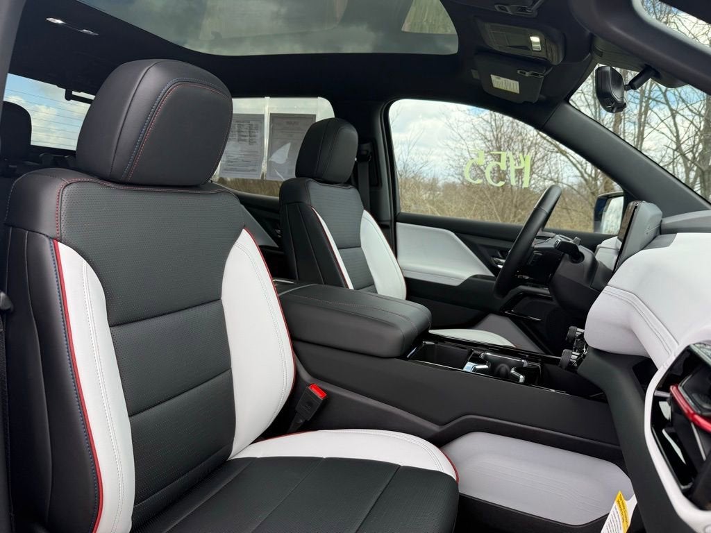 2025 Chevrolet Silverado EV RST - Max Range