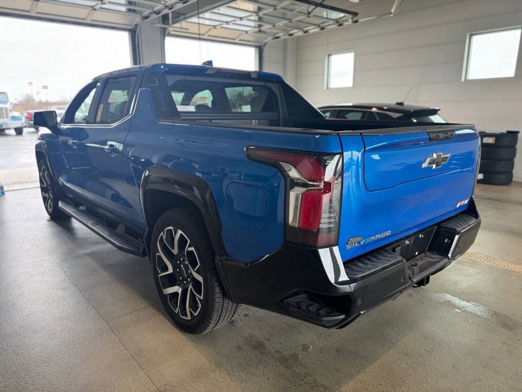 2025 Chevrolet Silverado EV RST - Max Range