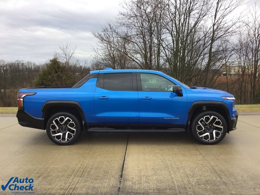 2025 Chevrolet Silverado EV RST - Max Range