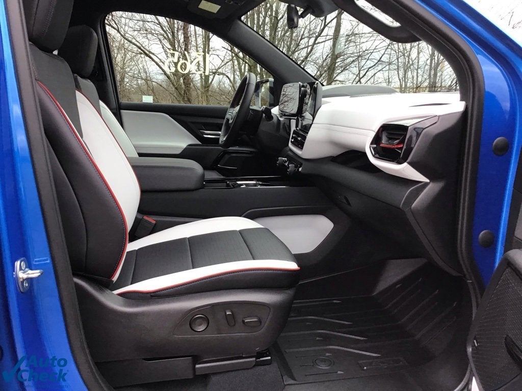 2025 Chevrolet Silverado EV RST - Max Range