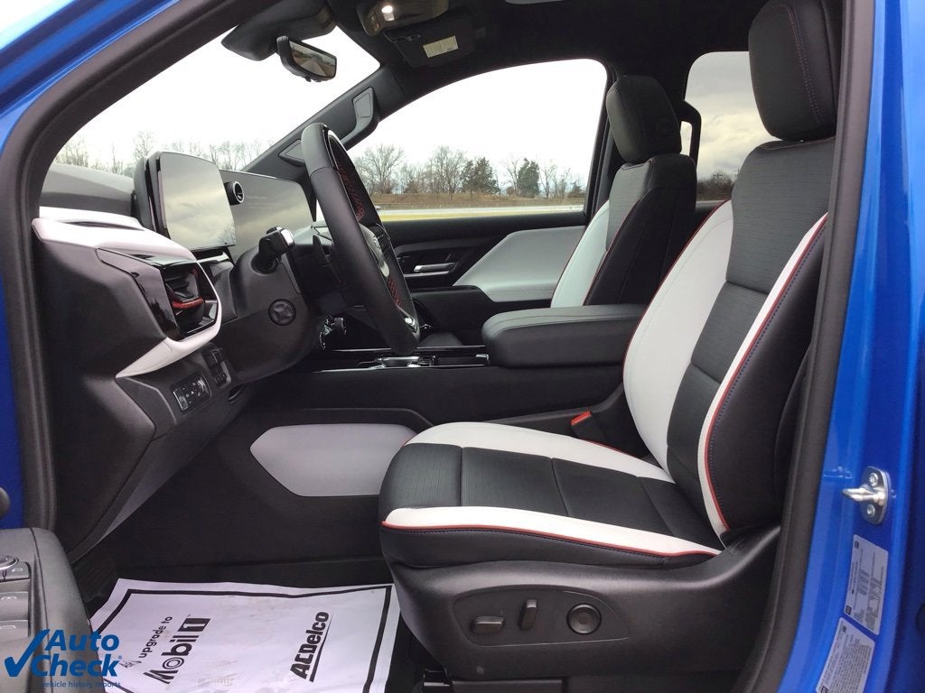 2025 Chevrolet Silverado EV RST - Max Range