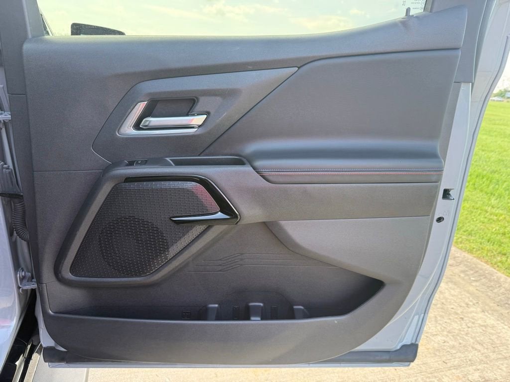 2025 Chevrolet Silverado EV RST - Max Range