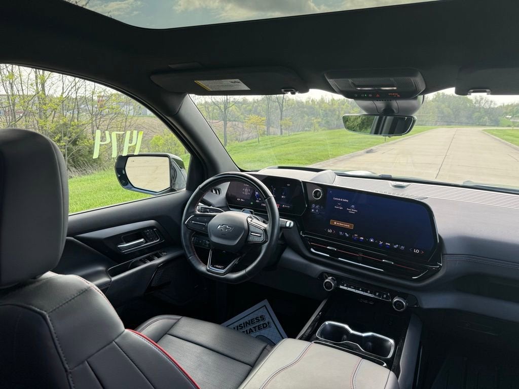 2025 Chevrolet Silverado EV RST - Max Range