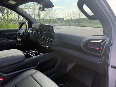 2025 Chevrolet Silverado EV RST - Max Range