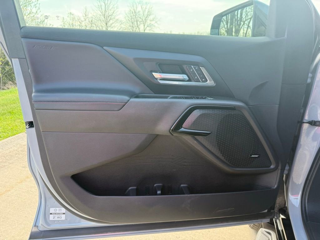 2025 Chevrolet Silverado EV RST - Max Range