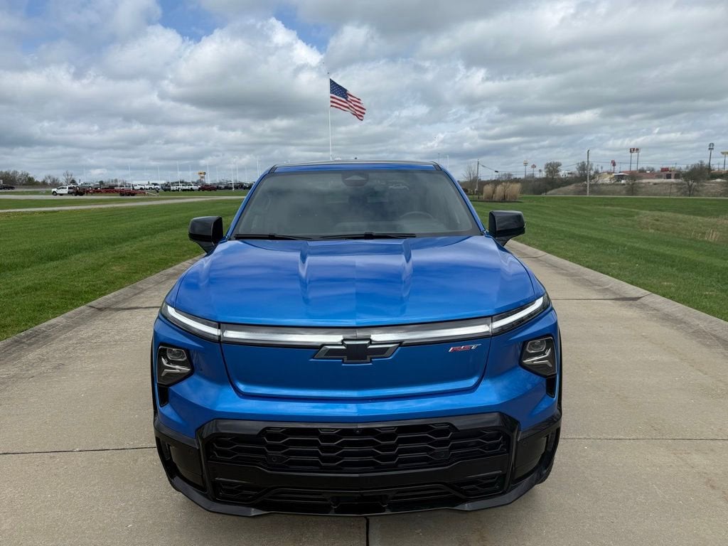 2025 Chevrolet Silverado EV RST - Max Range