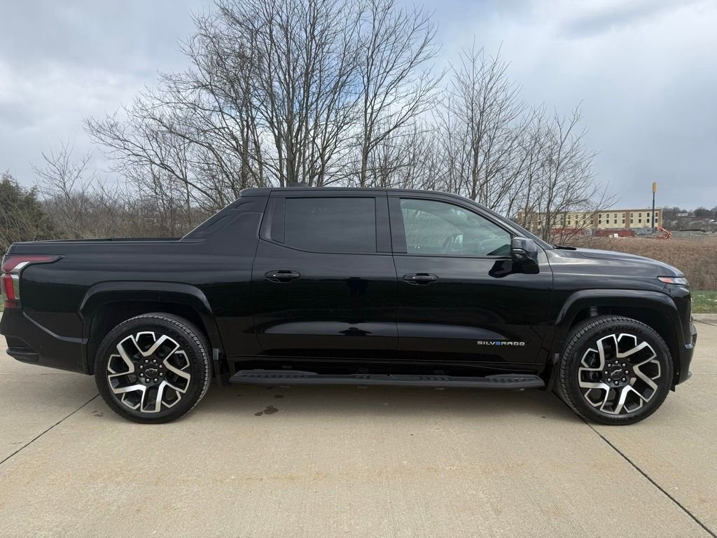 Used 2024 Chevrolet Silverado EV RST with VIN 1GC40ZEL4RU000209 for sale in Dry Ridge, KY