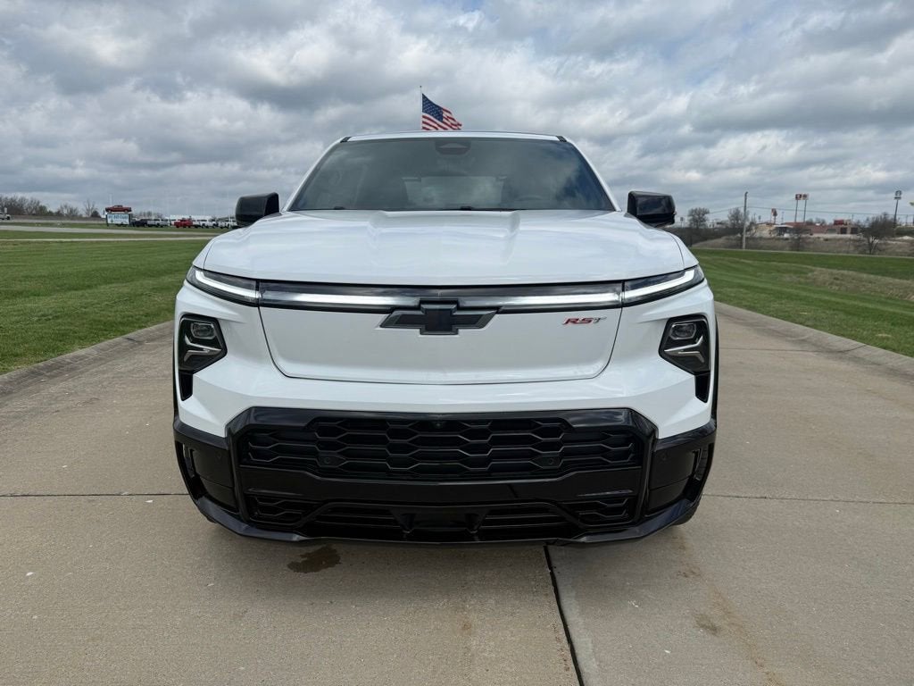 2024 Chevrolet Silverado EV RST