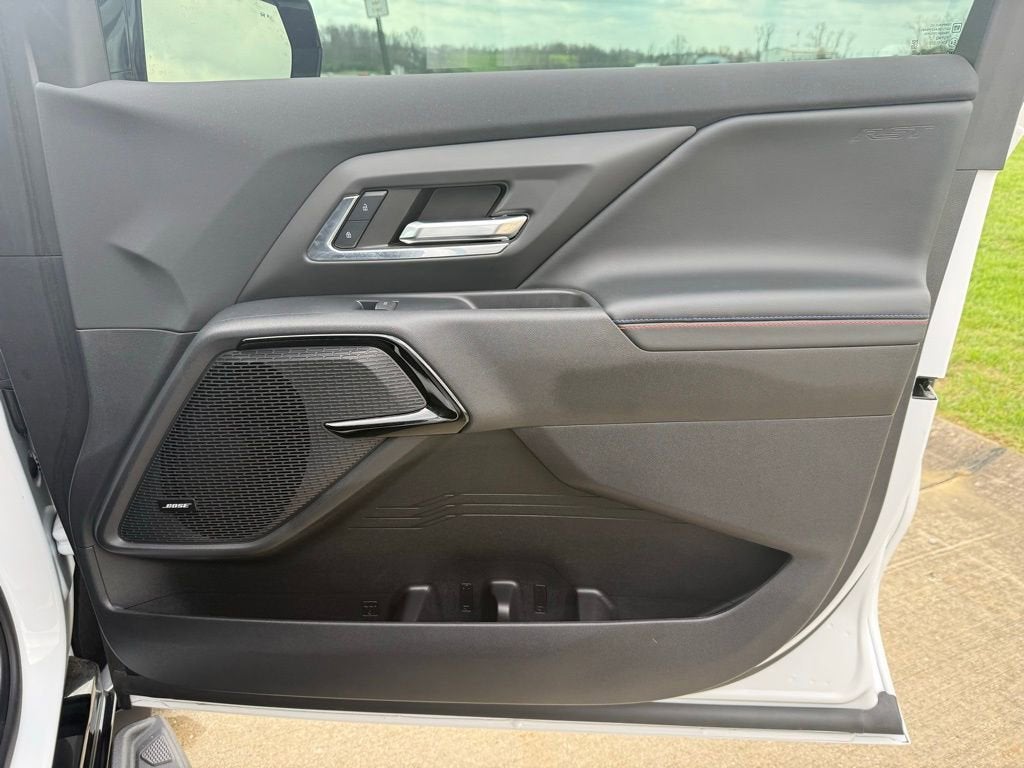 2024 Chevrolet Silverado EV RST