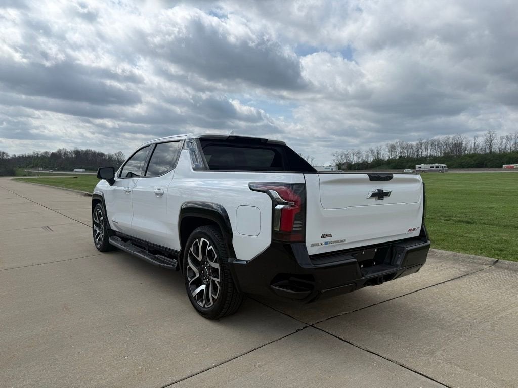 2024 Chevrolet Silverado EV RST