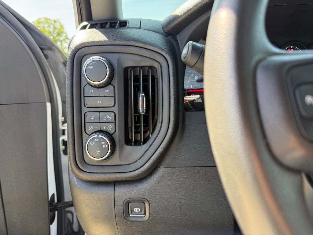 2025 Chevrolet Silverado 2500 HD Custom