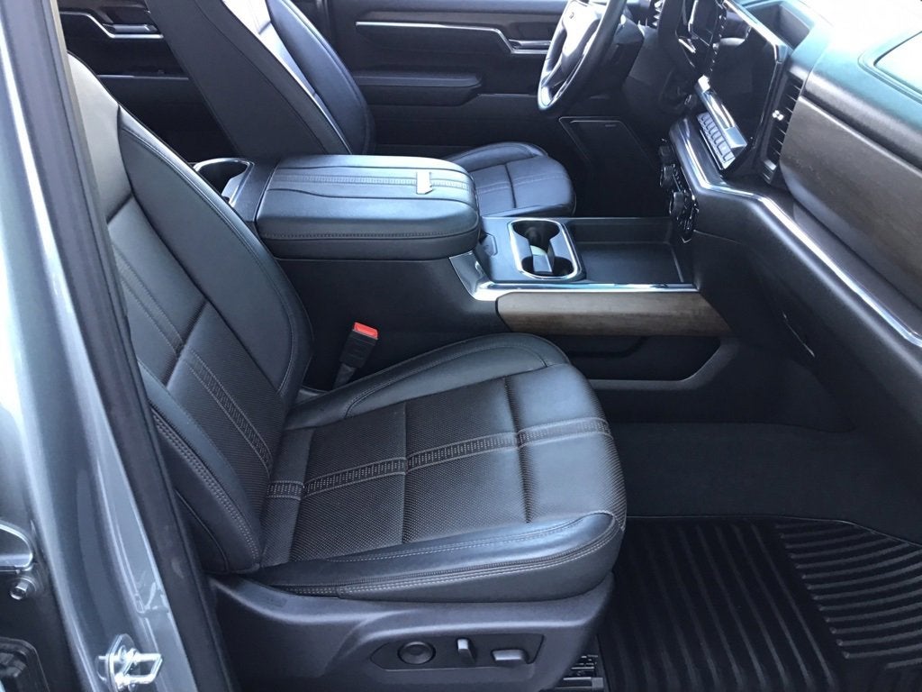 2025 Chevrolet Silverado 3500 HD High Country DRW