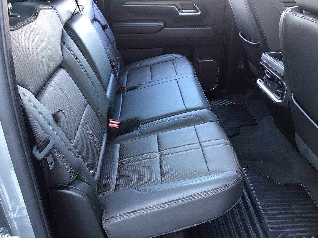 2025 Chevrolet Silverado 3500 HD High Country DRW