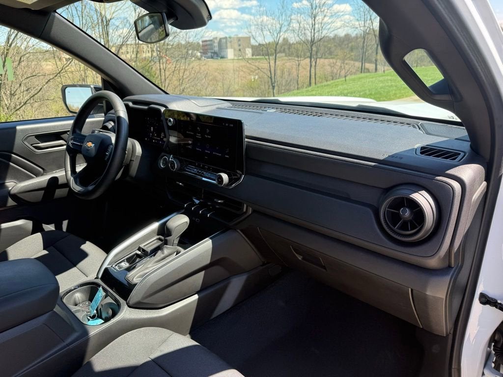2024 Chevrolet Colorado WT