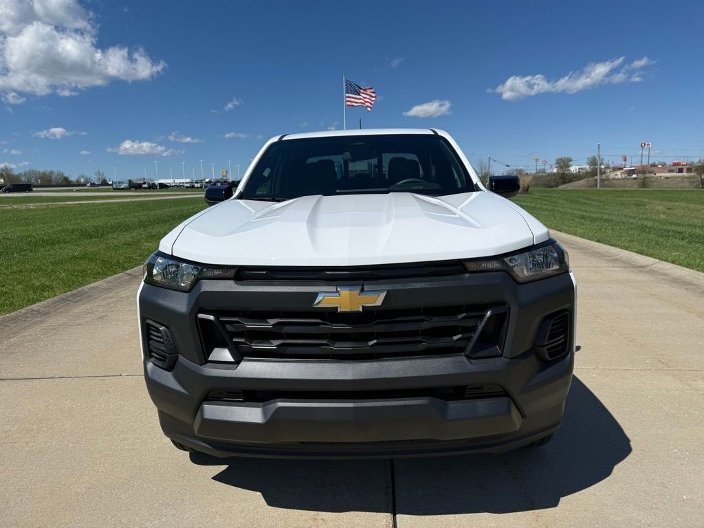 2024 Chevrolet Colorado WT