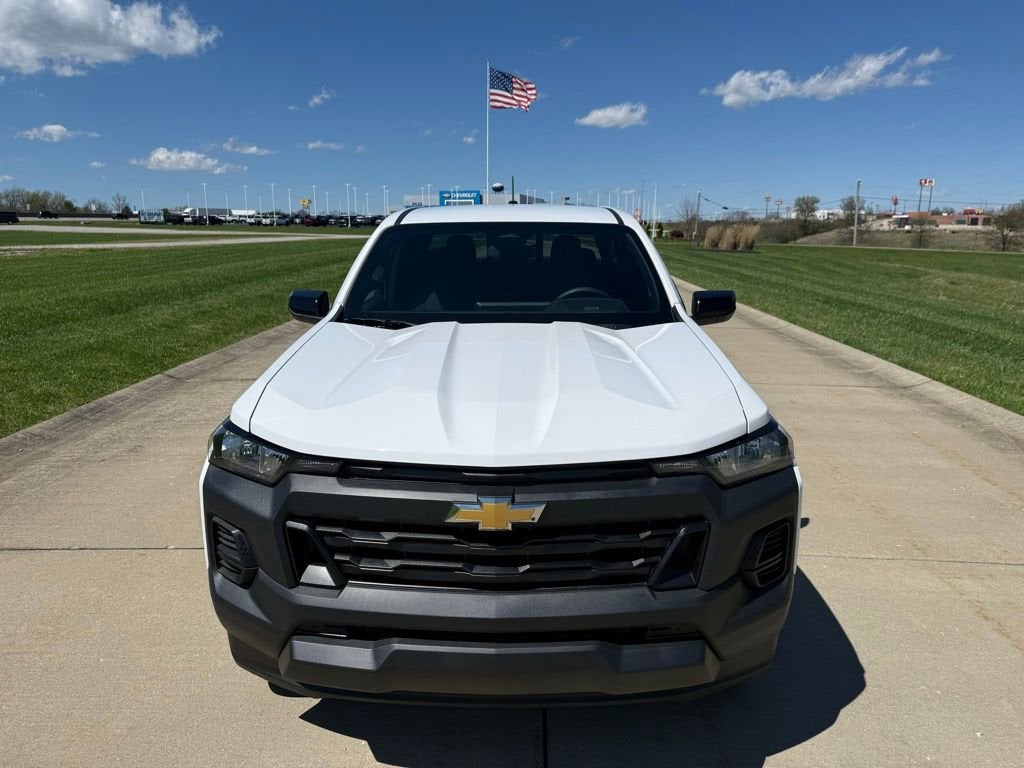 2024 Chevrolet Colorado WT