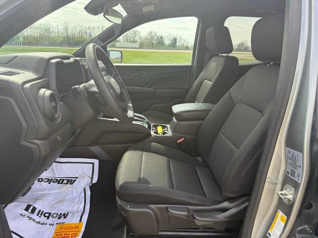 2024 Chevrolet Colorado WT