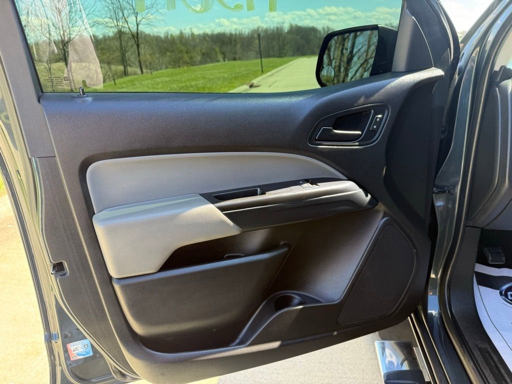 2017 Chevrolet Colorado 2WD WT