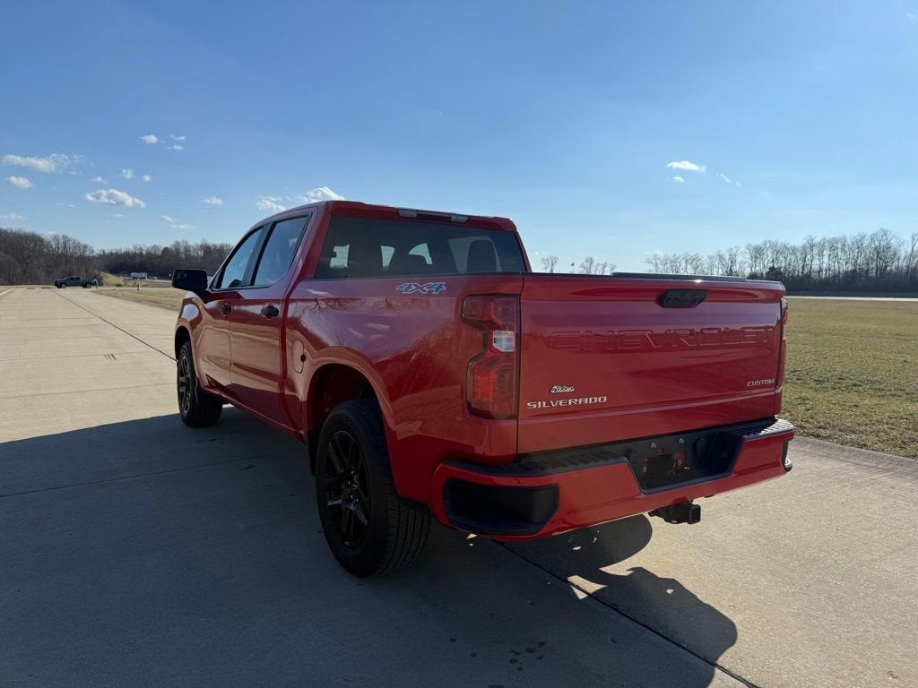 2023 Chevrolet Silverado 1500 Custom