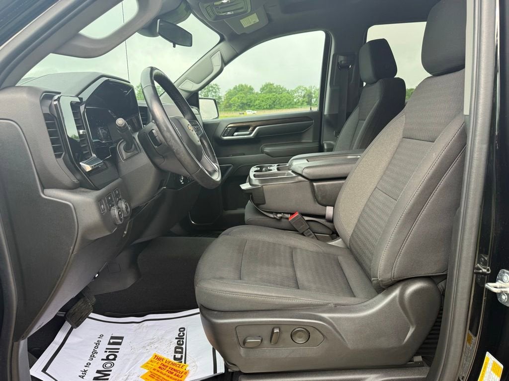 2023 Chevrolet Silverado 1500 LT (2FL)