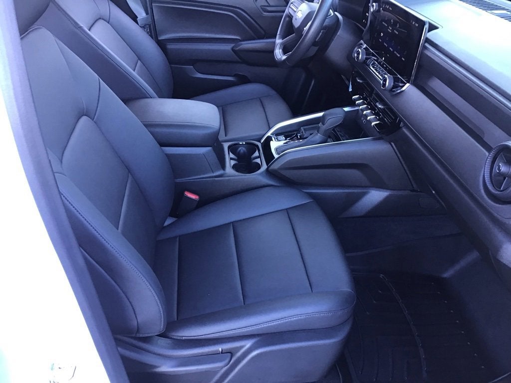 2024 Chevrolet Colorado WT